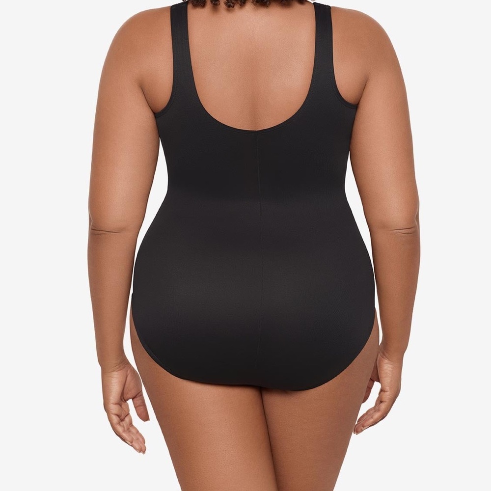 New Plus Size Miraclesuit Solids Escape Swimsuit-One Piece-Black-Size 22W - Picture 4 of 14